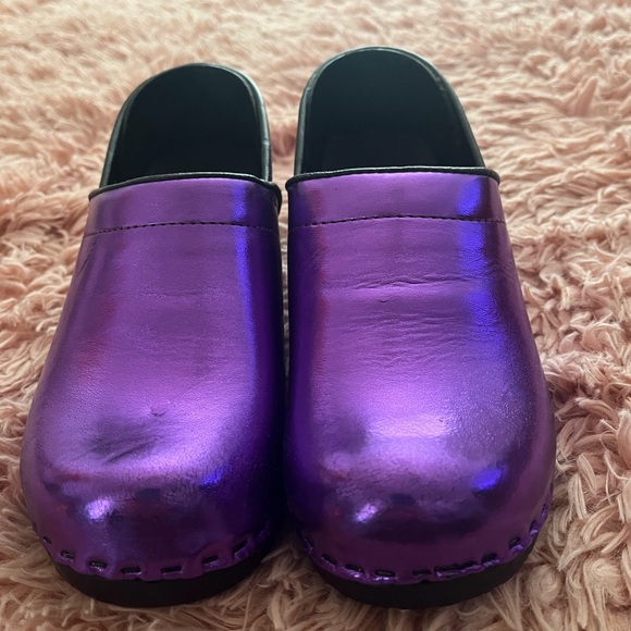 Bjork Professional Leather Purple Metallic (for Halloween?) - Picture 1 of 5